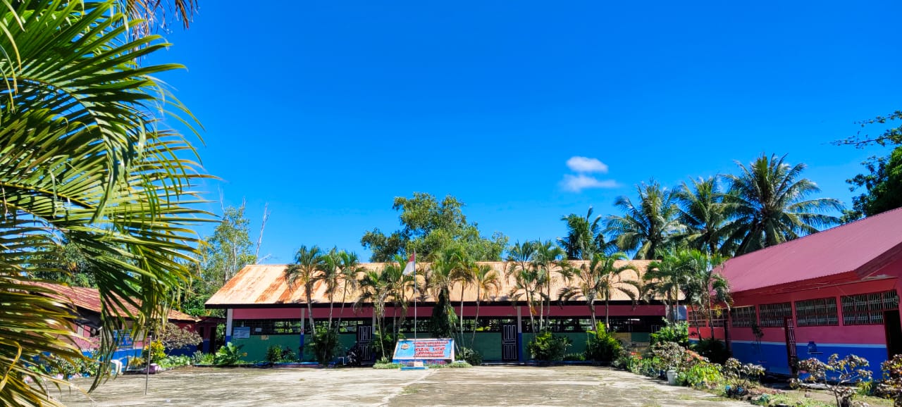 LAPANGAN SEKOLAH
